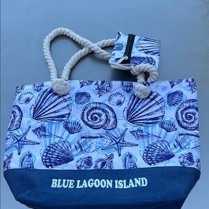 Blue Lagoon Island Nautical Shell Tote Bag - Blue & White